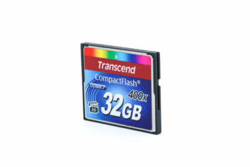 CompactFlash: Transcend 32Gb